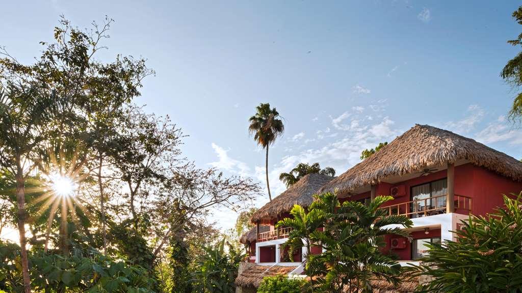 Camino Real Tikal‎ Hotel Ел Ремате Екстериор снимка