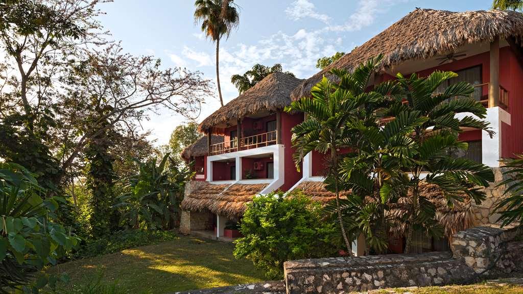 Camino Real Tikal‎ Hotel Ел Ремате Екстериор снимка