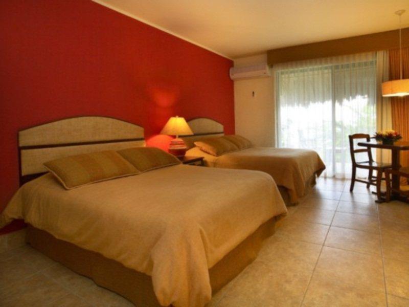 Camino Real Tikal‎ Hotel Ел Ремате Екстериор снимка