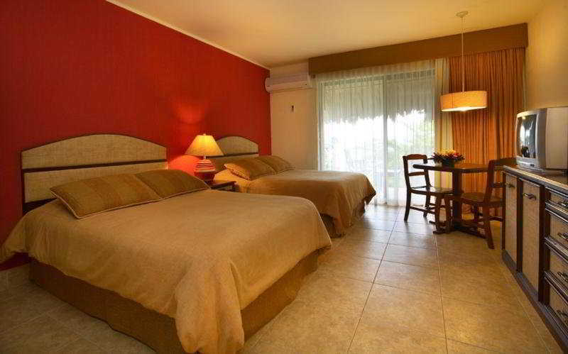 Camino Real Tikal‎ Hotel Ел Ремате Екстериор снимка